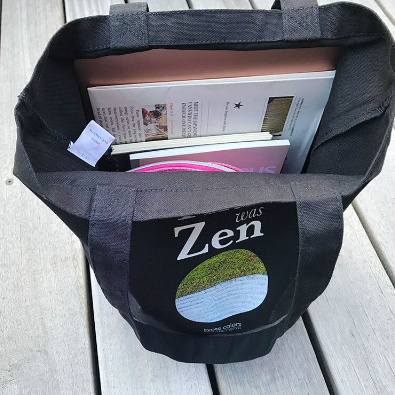 Can hold a laptop PC